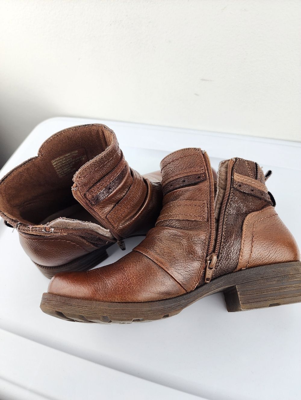 Earth Origins Chestnut Brown Leather Ankle Booties Zippered with Buckle Size 9 - Picture 13 of 13